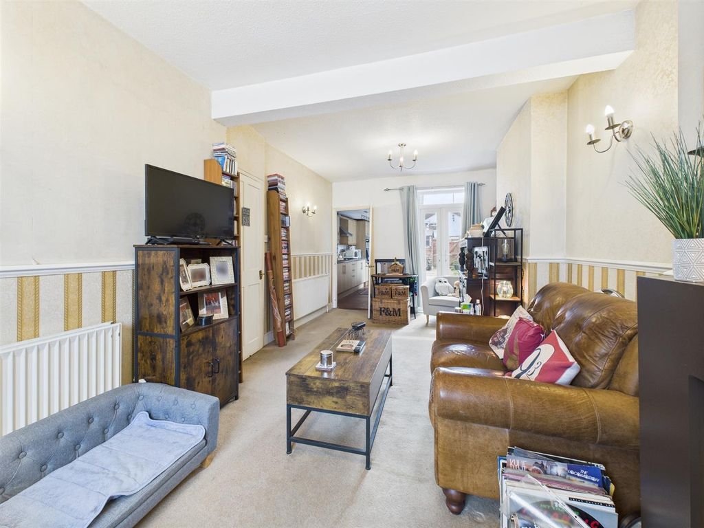 Property photo 2 of 10 Cam04907G0-Pr0224-Still007.Jpg