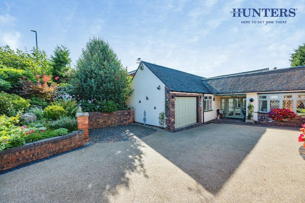 Property photo 2 of 40 Pbox-Img.Jpg
