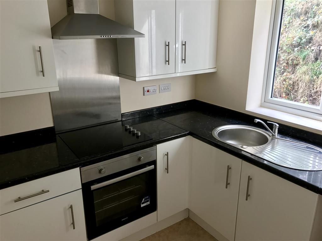 Property photo 2 of 8 Image