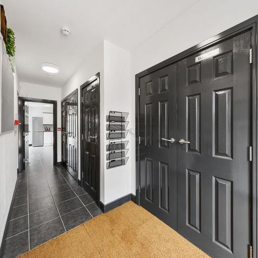 Property photo 3 of 12 Hallway.Jpg