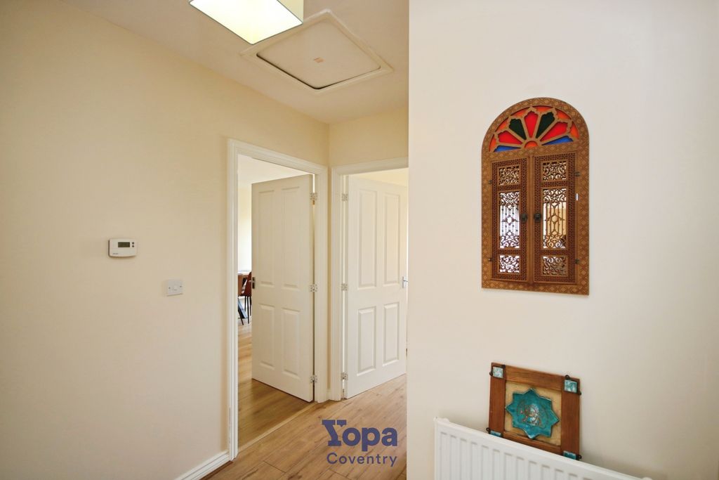 Property photo 3 of 19 B2Ab6d94-Entrance 202.Jpg