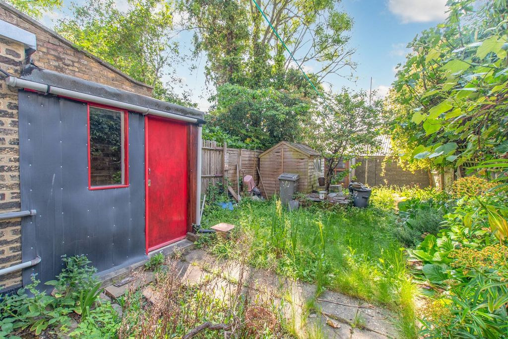 Property photo 3 of 13