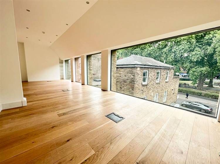 Property photo 2 of 3