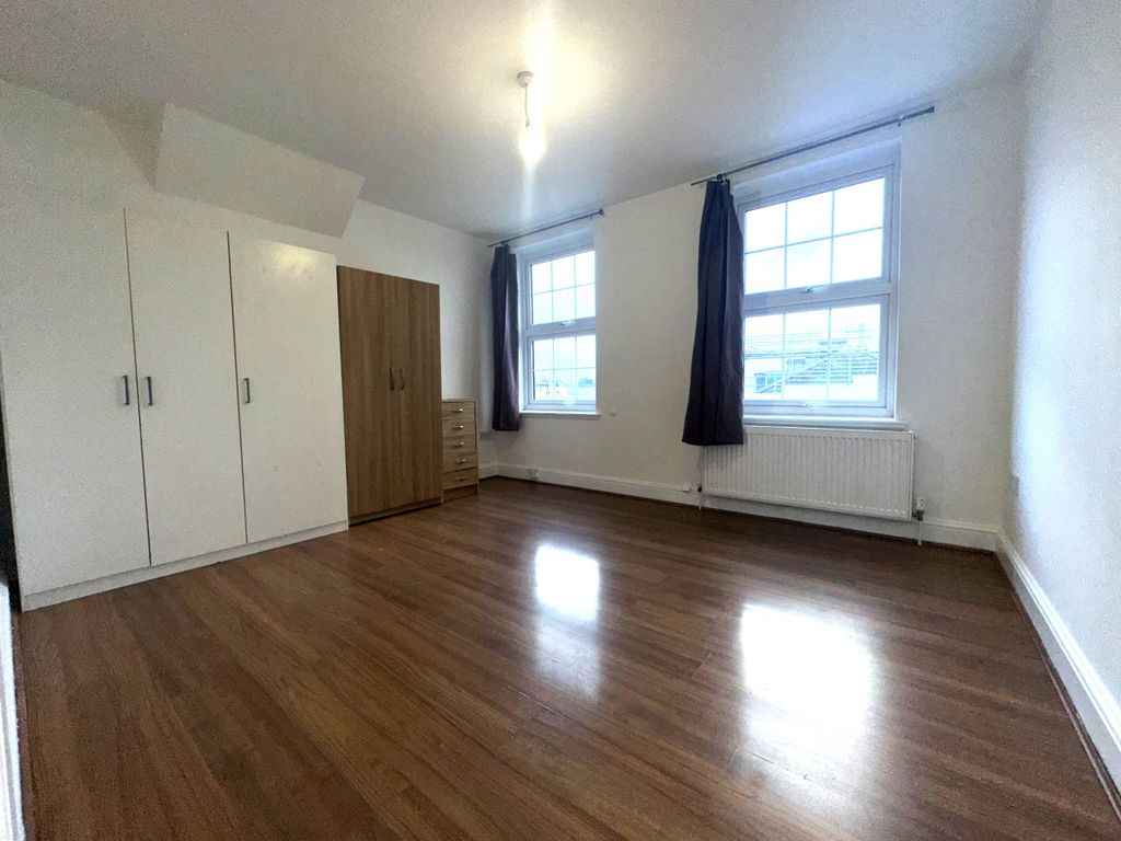 Property photo 3 of 4