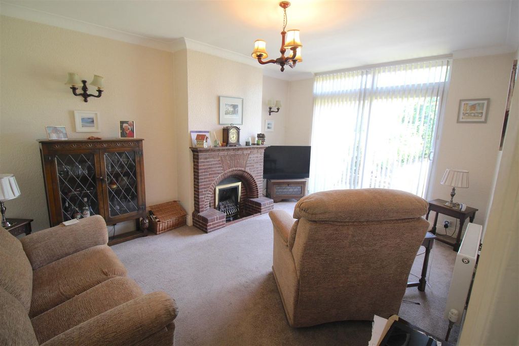 Property photo 3 of 11 Reception Room