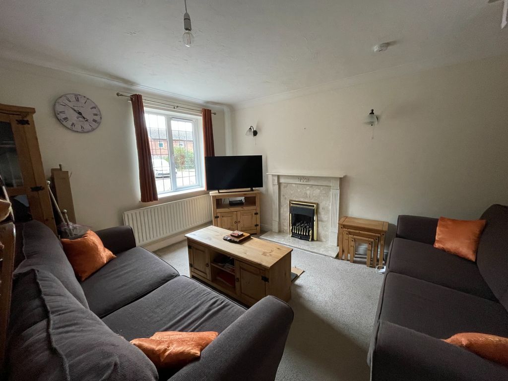 Property photo 2 of 6