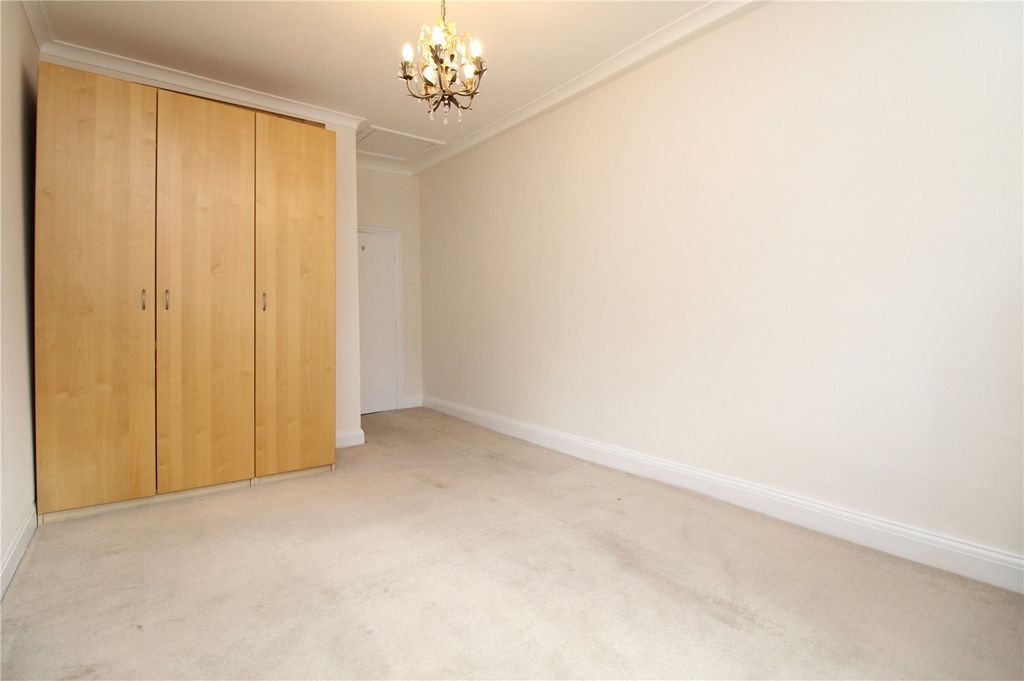 Property photo 3 of 11 Picture No. 31