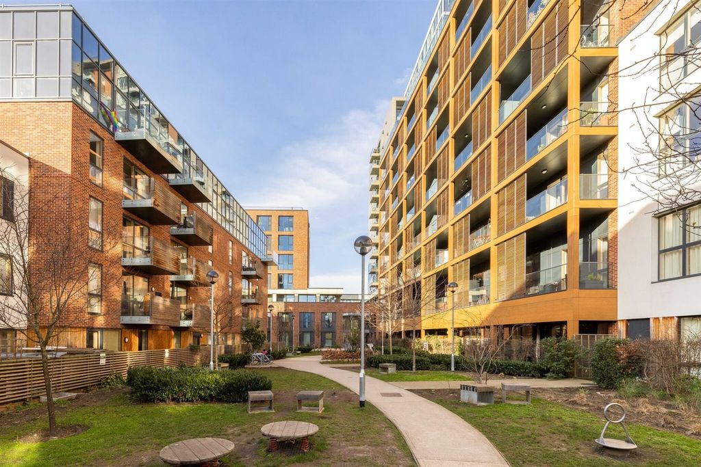 Property photo 2 of 2 Ext 2.Jpg