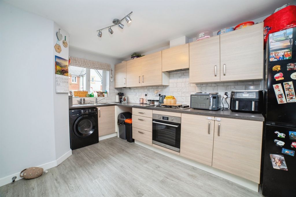 Property photo 3 of 17