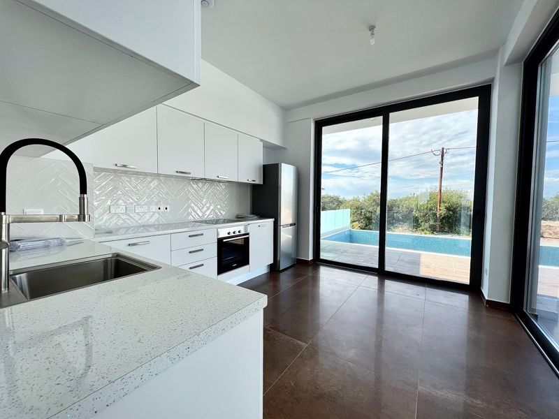 Property photo 3 of 27 Kitchen With Diner