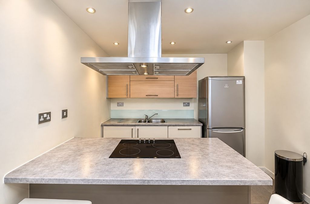 Property photo 2 of 10 5186721