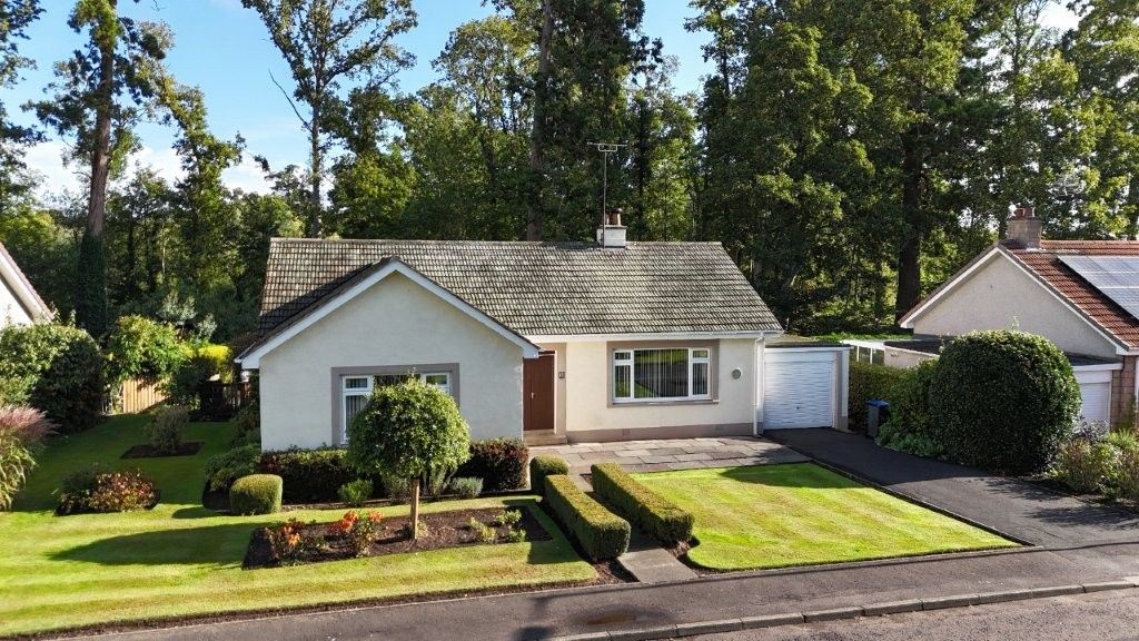 Property photo 1 of 31