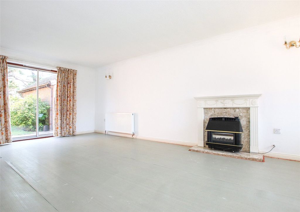 Property photo 3 of 10 Picture No. 04