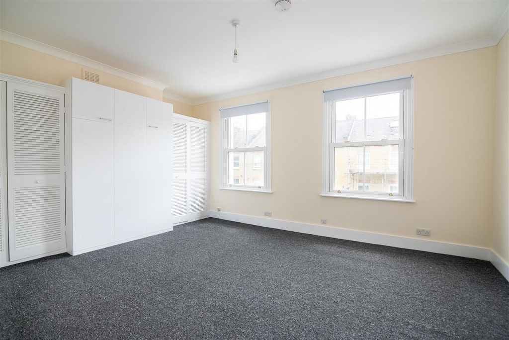 Property photo 2 of 5 Studio 1.Jpg