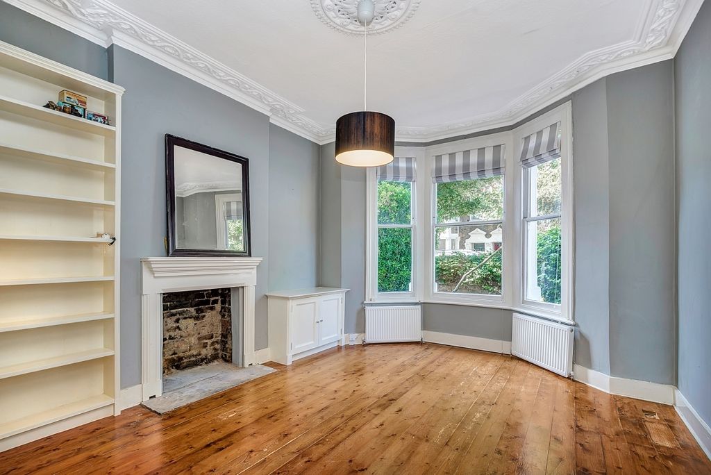 Property photo 1 of 9