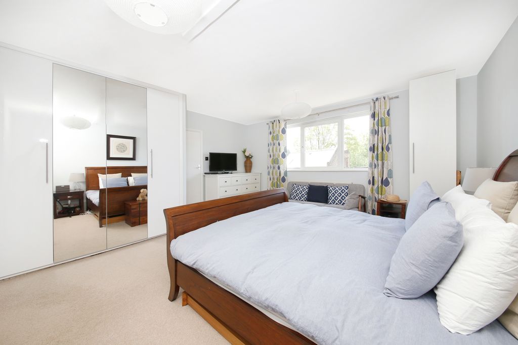 Property photo 2 of 9 Photo 07