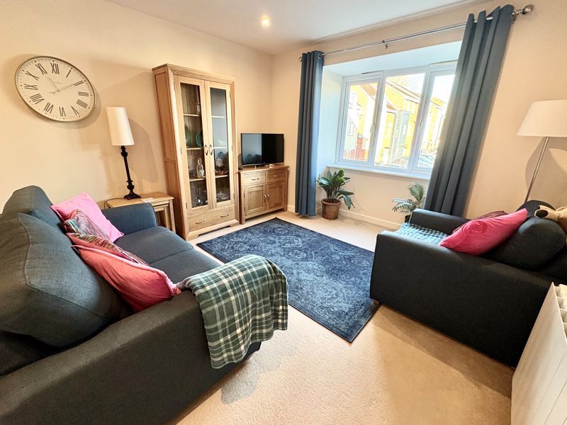 Property photo 2 of 7 Photo 4