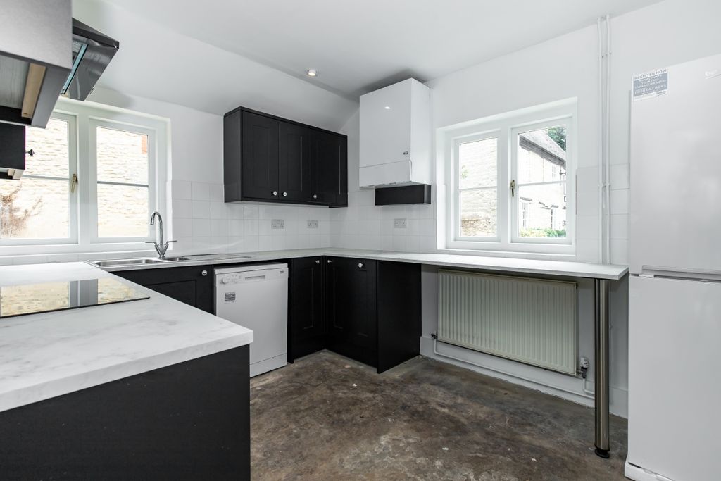 Property photo 2 of 9 133516