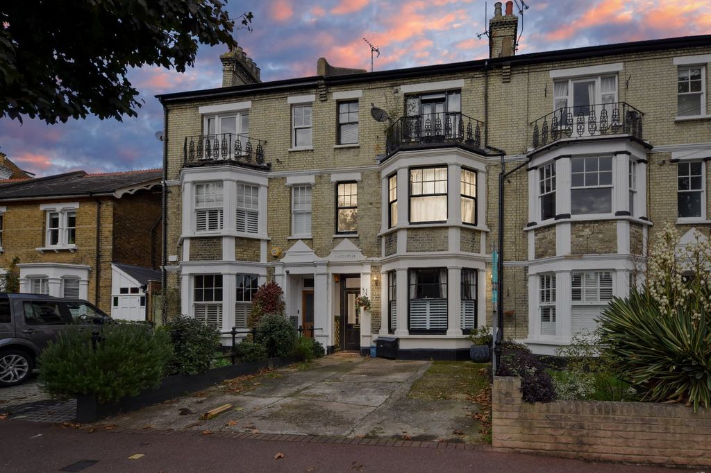 Property photo 1 of 11 Picture No. 10