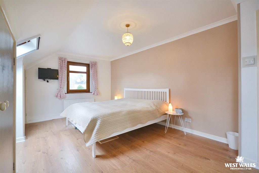Additional image 11 of 3 bed end terrace house for saleVelindre, Llandysul SA44