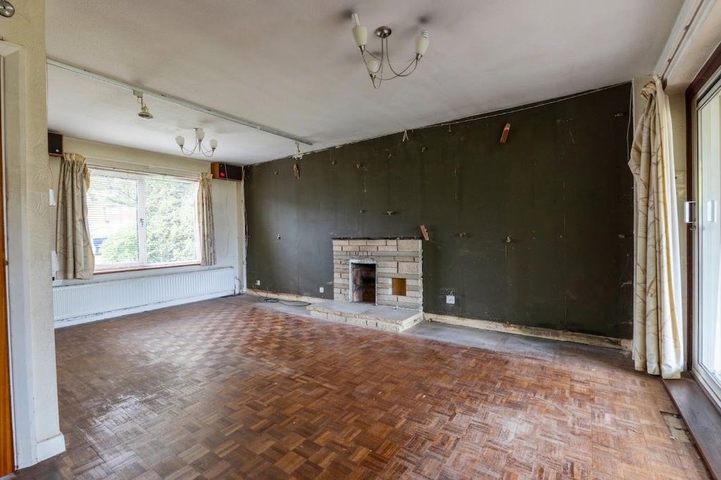 Property photo 3 of 15 88Ac1509-5A19-44B1-91B8-d088c2d43922.Jpg