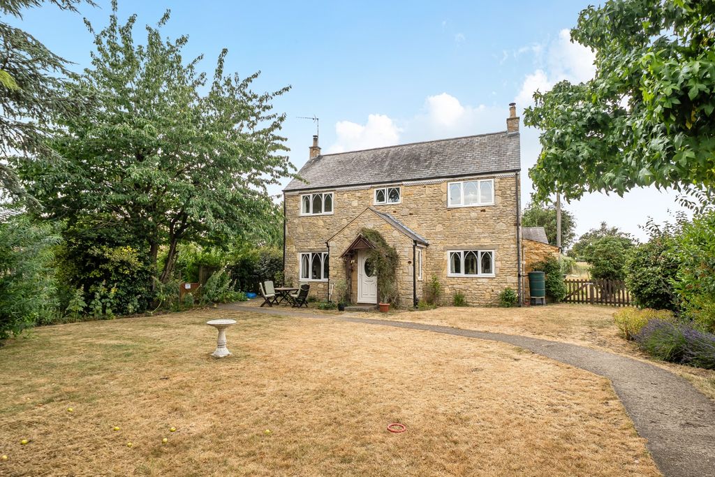 Property photo 1 of 23