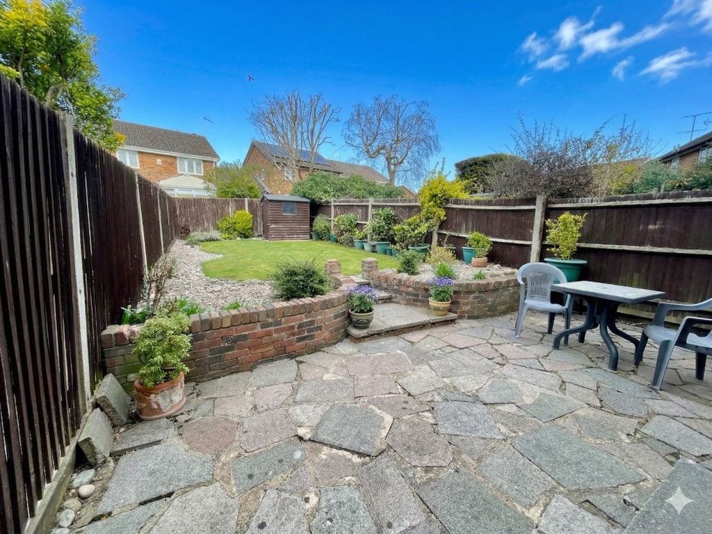 Property photo 2 of 11 4878241