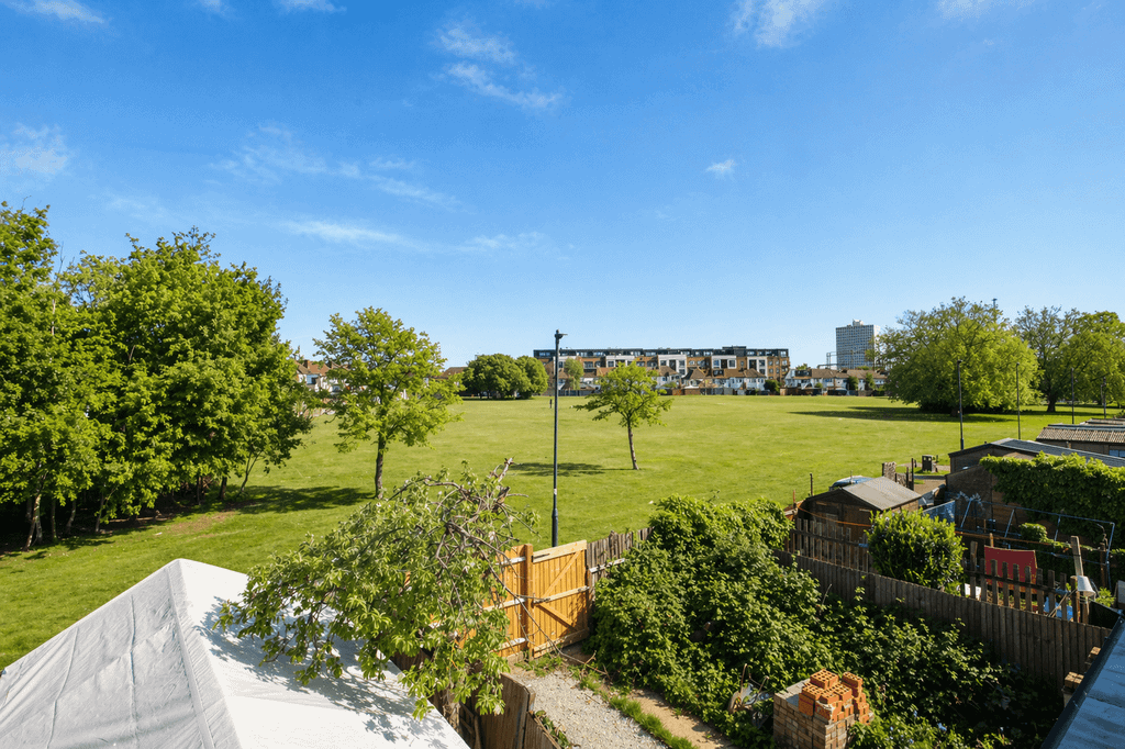 Property photo 2 of 9 Gallery