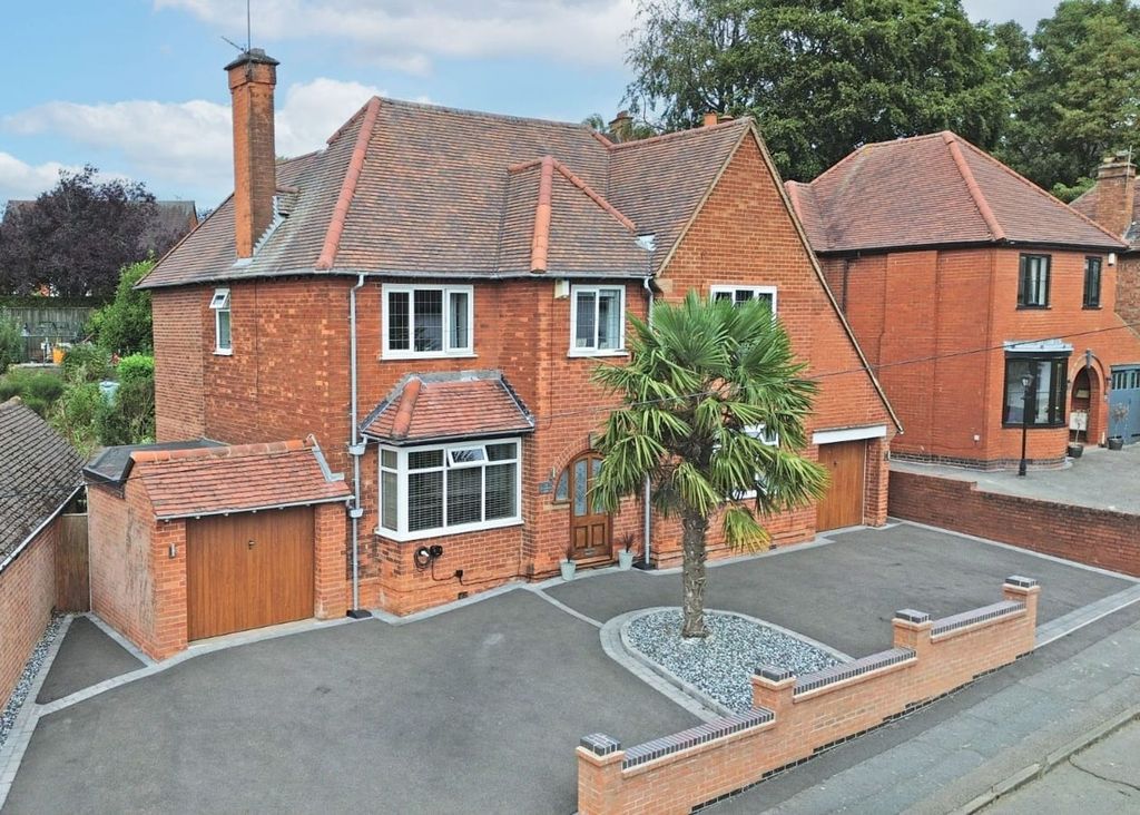 Property photo 1 of 45