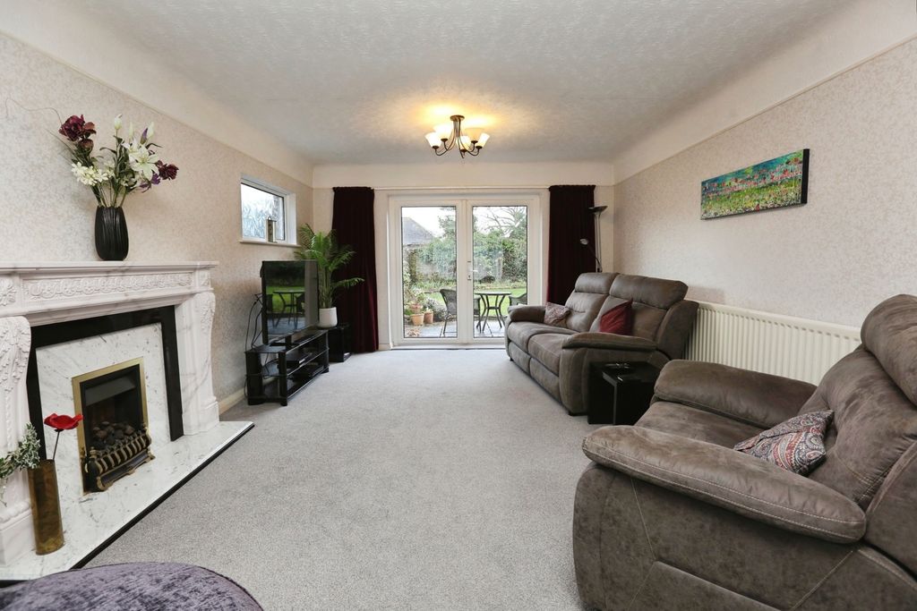 Property photo 3 of 14 Pbox-Img.Jpg