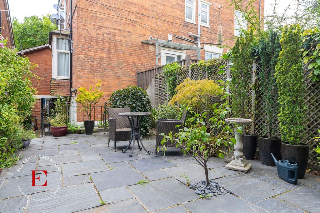 Property photo 2 of 19