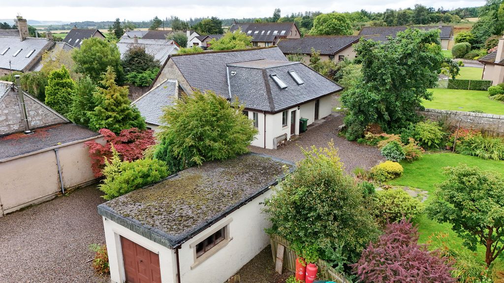 Property photo 1 of 50