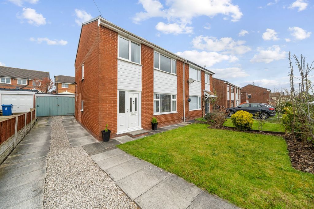 Property photo 1 of 18