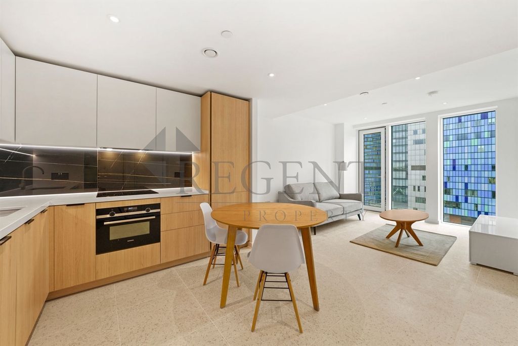 Property photo 3 of 20 Open Plan