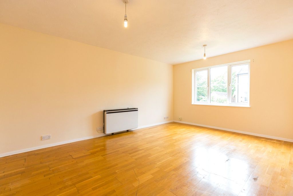 Property photo 2 of 5 Picture No. 13