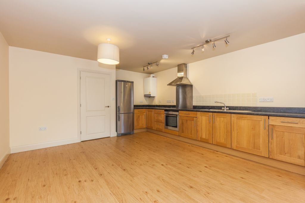 Property photo 3 of 7 64872