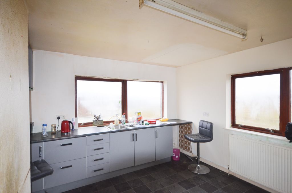 Additional image 5 of 4 bed detached house for saleBreasclete, Isle Of Lewis HS2