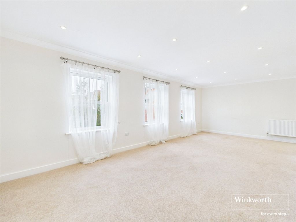 Property photo 3 of 18 Picture No. 22