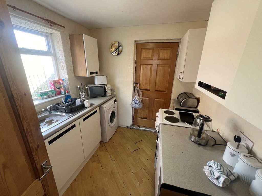 Property photo 3 of 8 Image 3