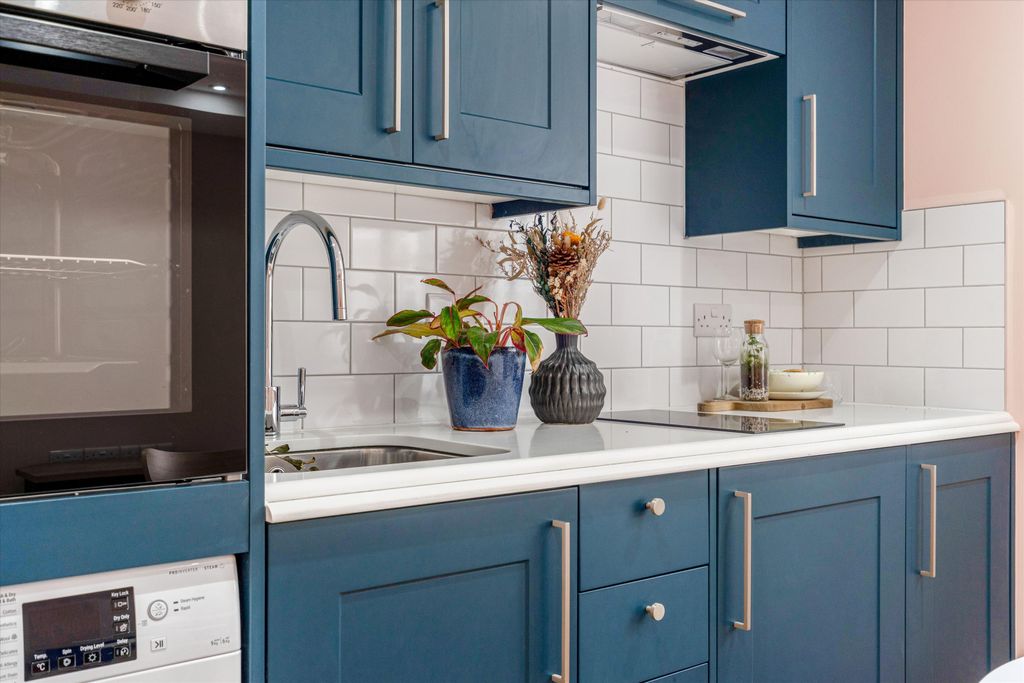 Property photo 3 of 13 Image