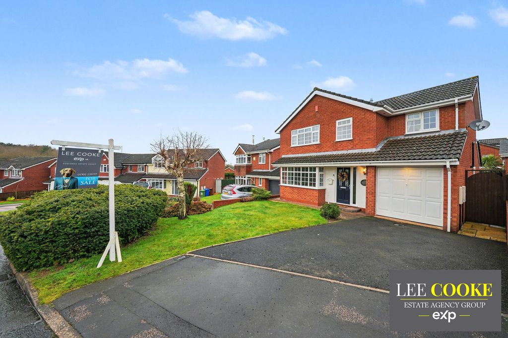 Property photo 1 of 30