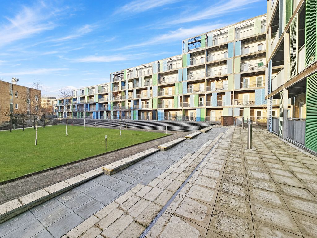 Property photo 1 of 12 1000177676