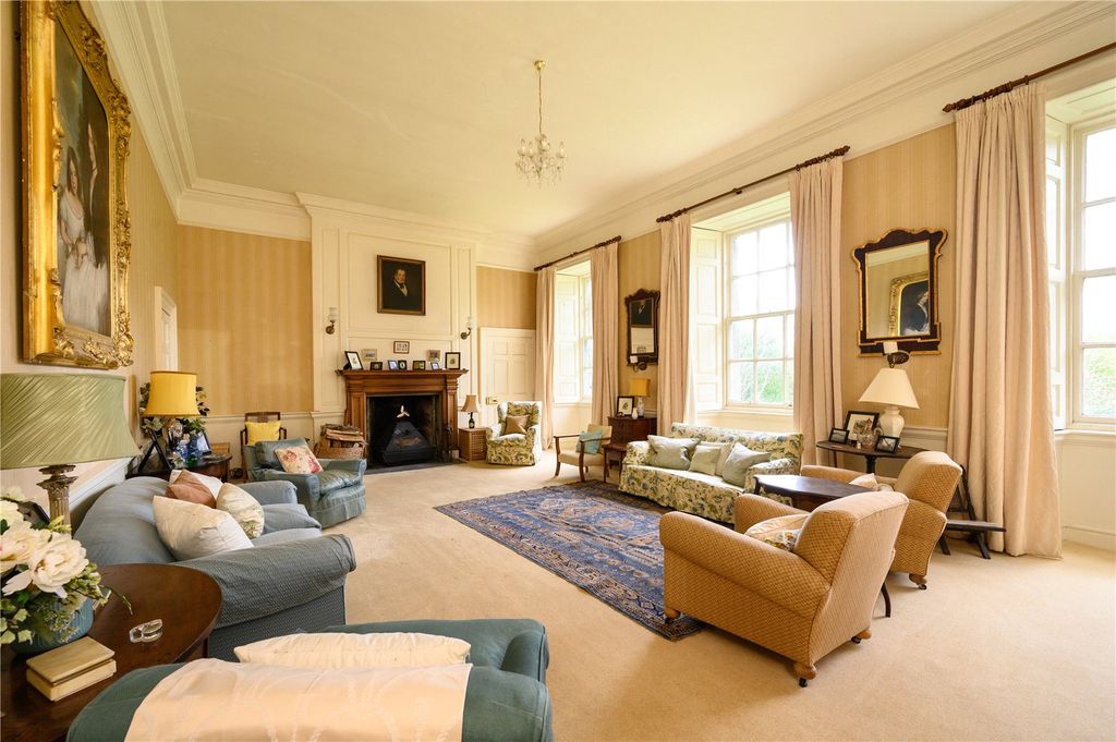 Property photo 3 of 18 Drawing Room