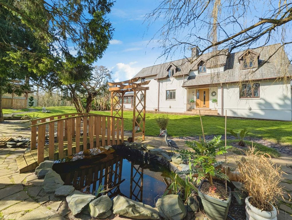 Property photo 1 of 50