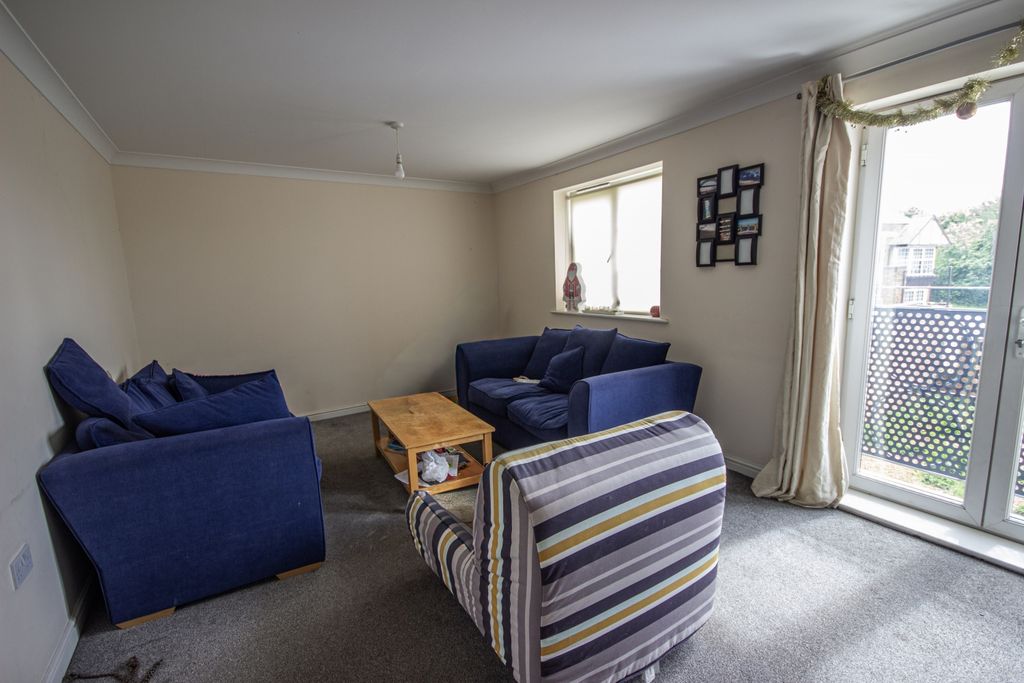 Property photo 2 of 11 2