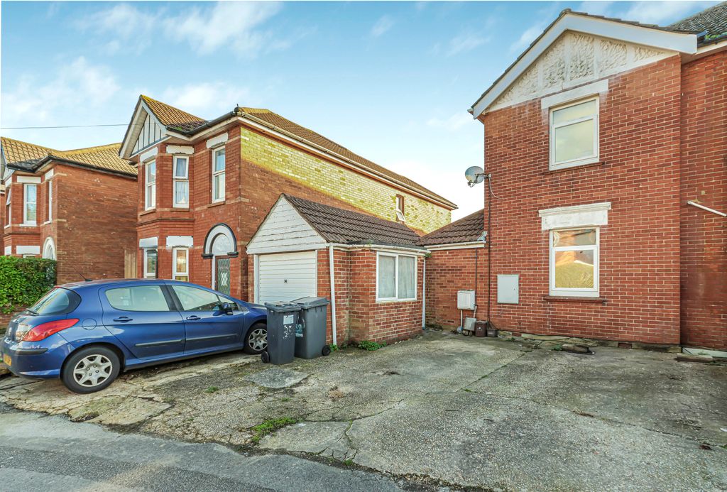 Property photo 2 of 22 333A5412