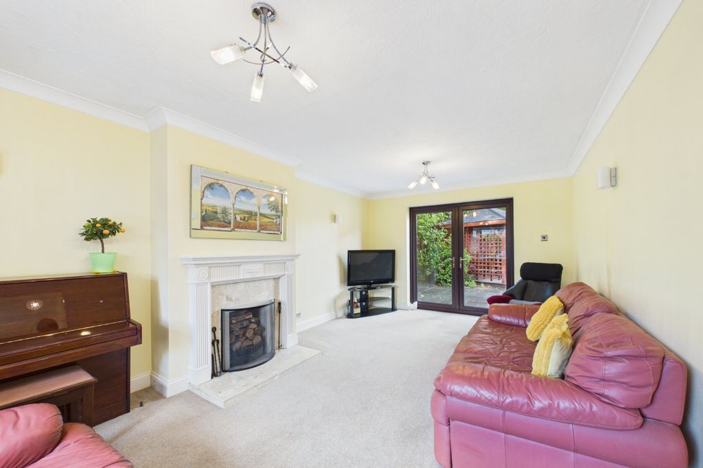 Property photo 3 of 19 Picture No. 38