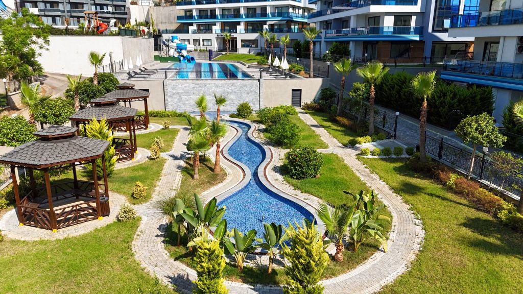 Property photo 3 of 25 Tastefully-Designed Apartment For Sale In Alanya - Gorgeous Landscaped Gardens