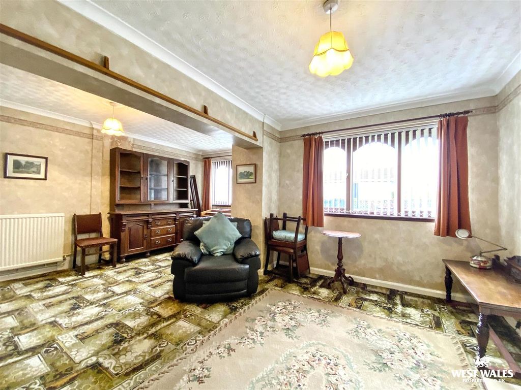 Property photo 3 of 28 Img_1161.Jpg