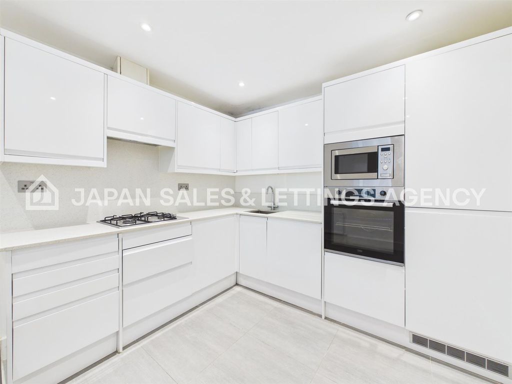 Property photo 1 of 5 Cam04401G0-Pr0153-Still007.Jpg